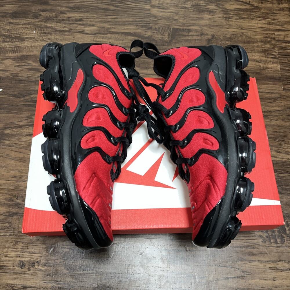 Nike Air Vapormax Plus Shoes CU4863-600 Men's Size 8.5 University Red